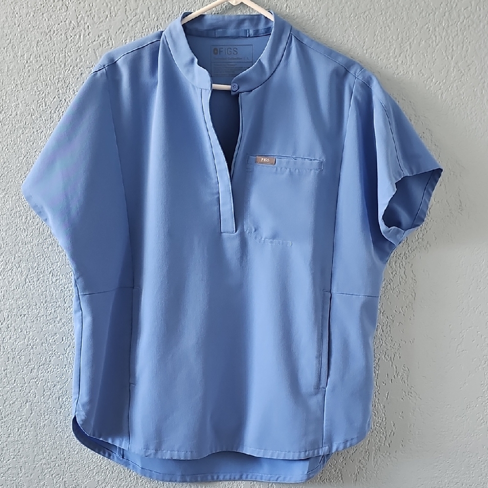 Figs Women's Blue Casual Button Down Shirt